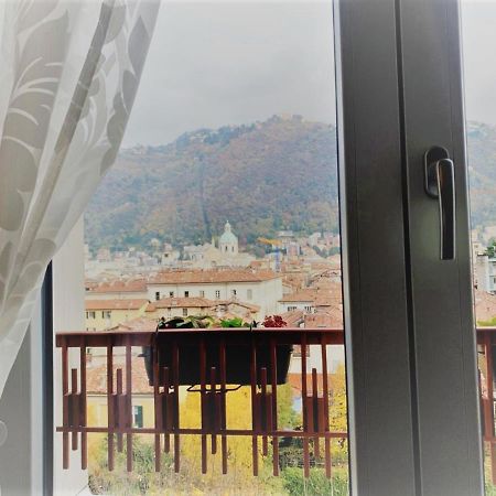 Maison 53 Incantevole Appartamento Vista Cattedrale Di 코모 외부 사진